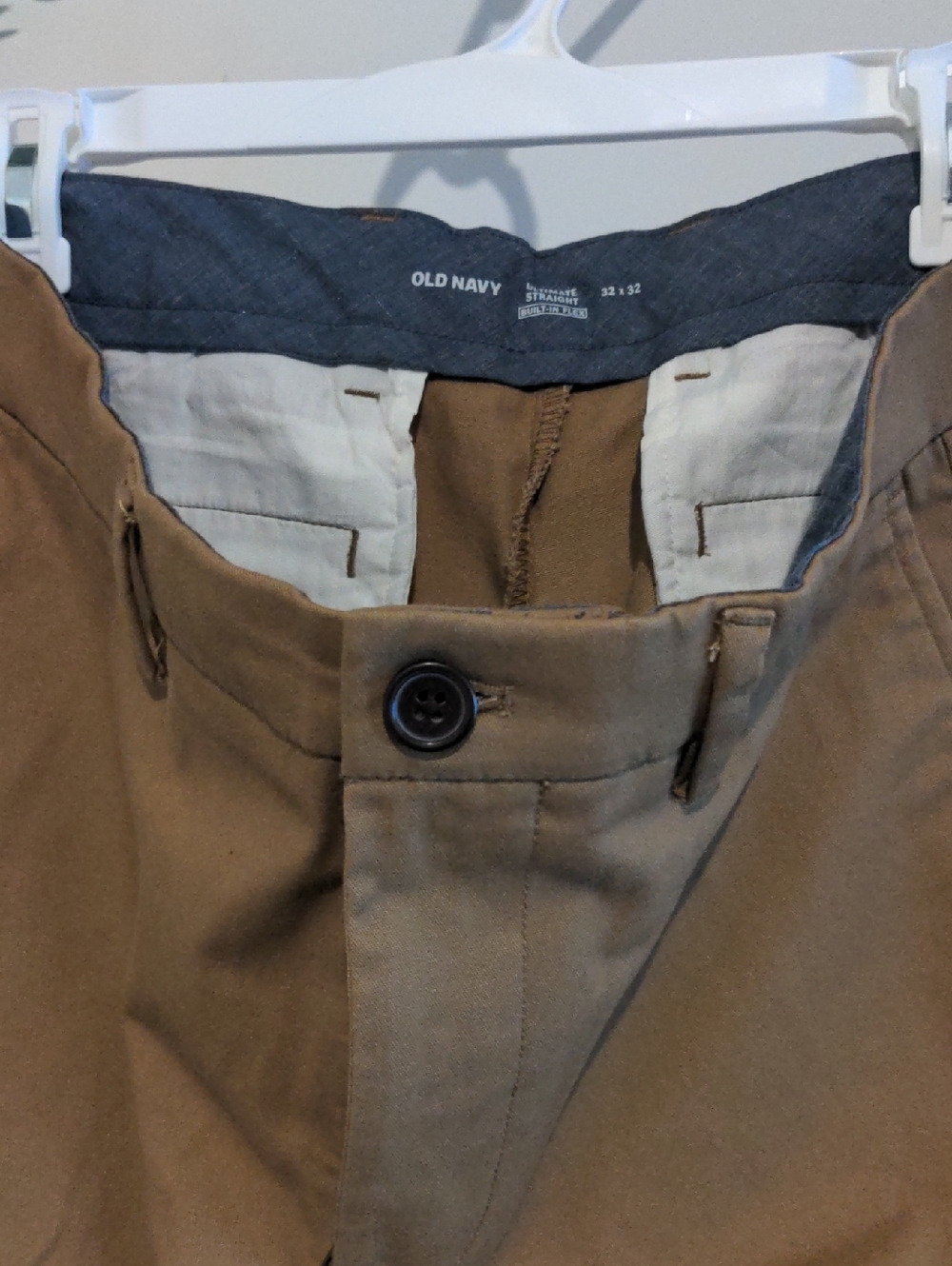Old Navy Men's Khaki 32x32 Ultimate Straight Chino Pants